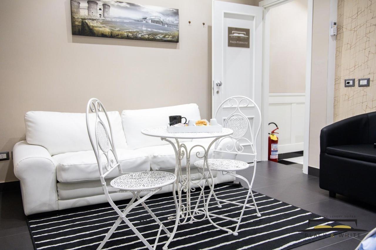 Residence Black & White Napoli Bagian luar foto